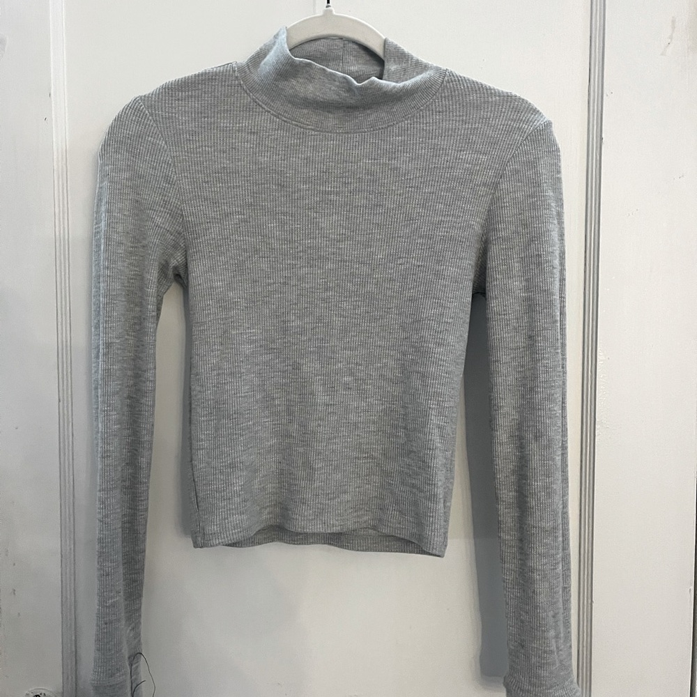 Gray Hollister mock neck long sleeve